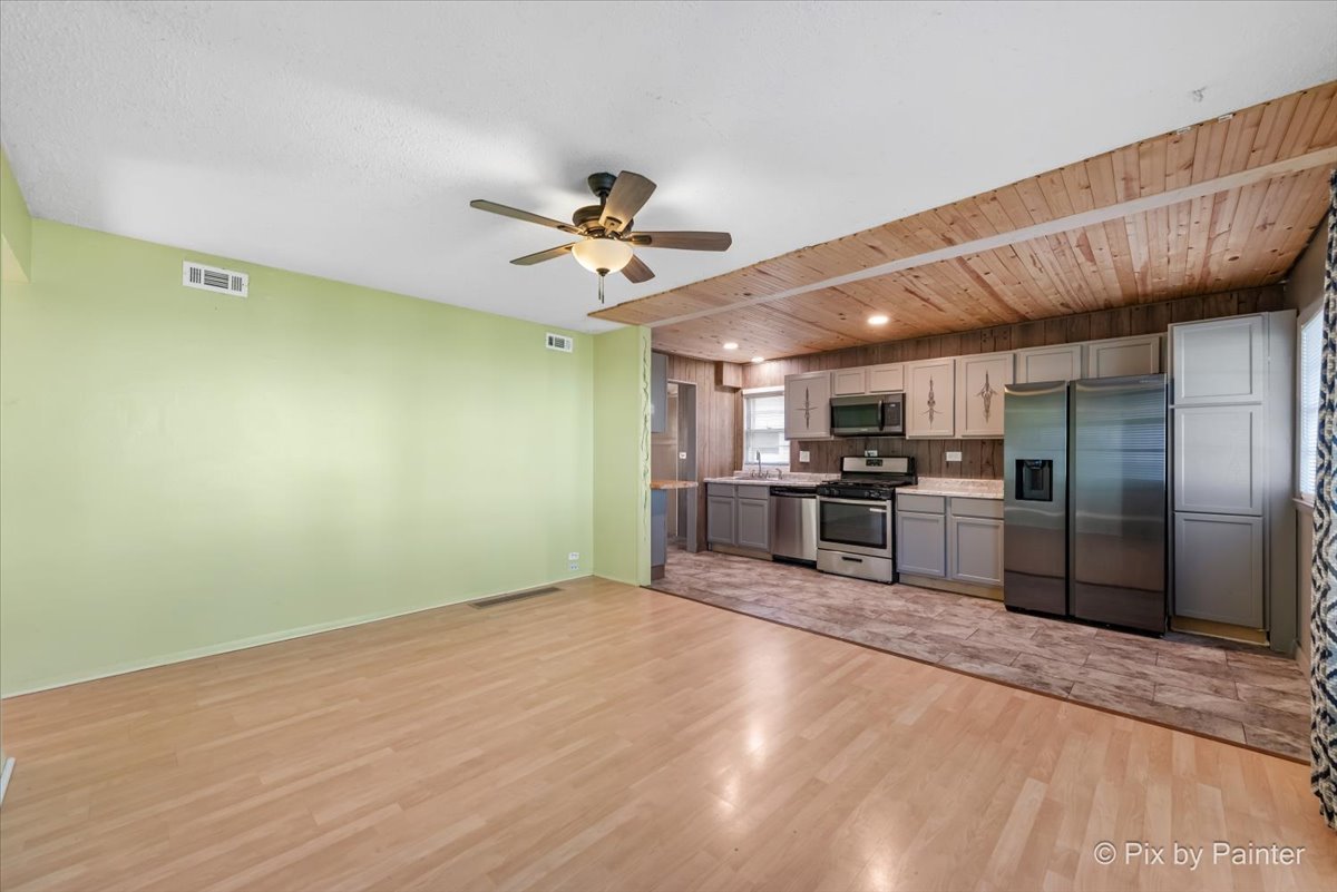 636 S Norbury Avenue, Lombard, IL 60148