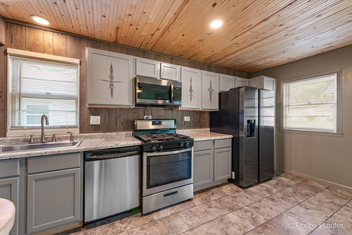 636 S Norbury Avenue, Lombard, IL 60148