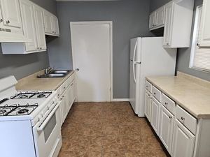 5649 N MASON Avenue, Chicago, IL 60646