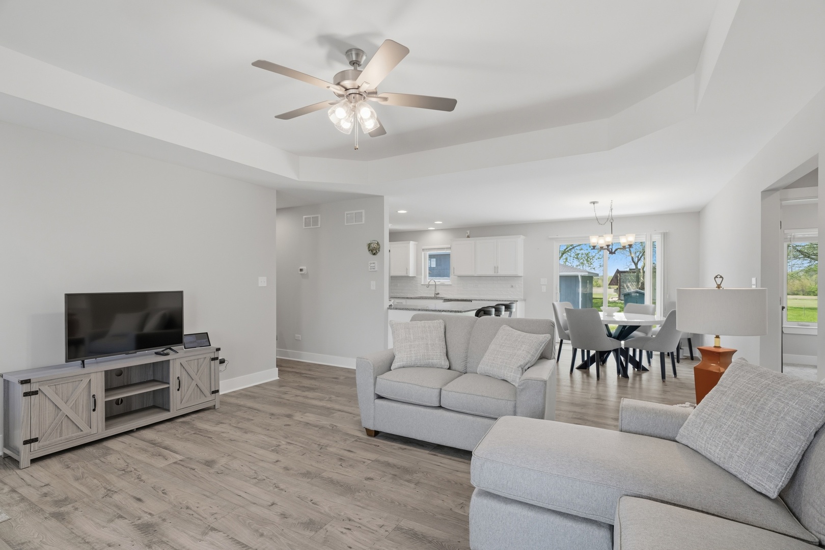 1220 Dixie Highway, Beecher, IL 60401