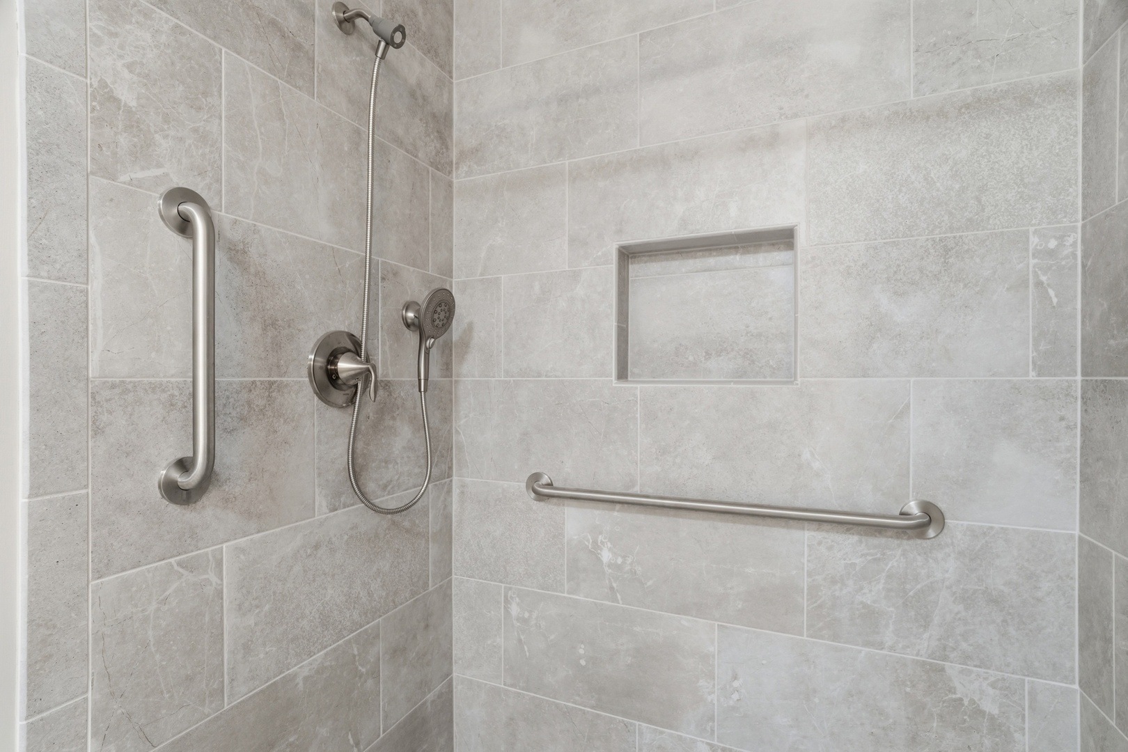 1220 Dixie Highway, Beecher, IL 60401