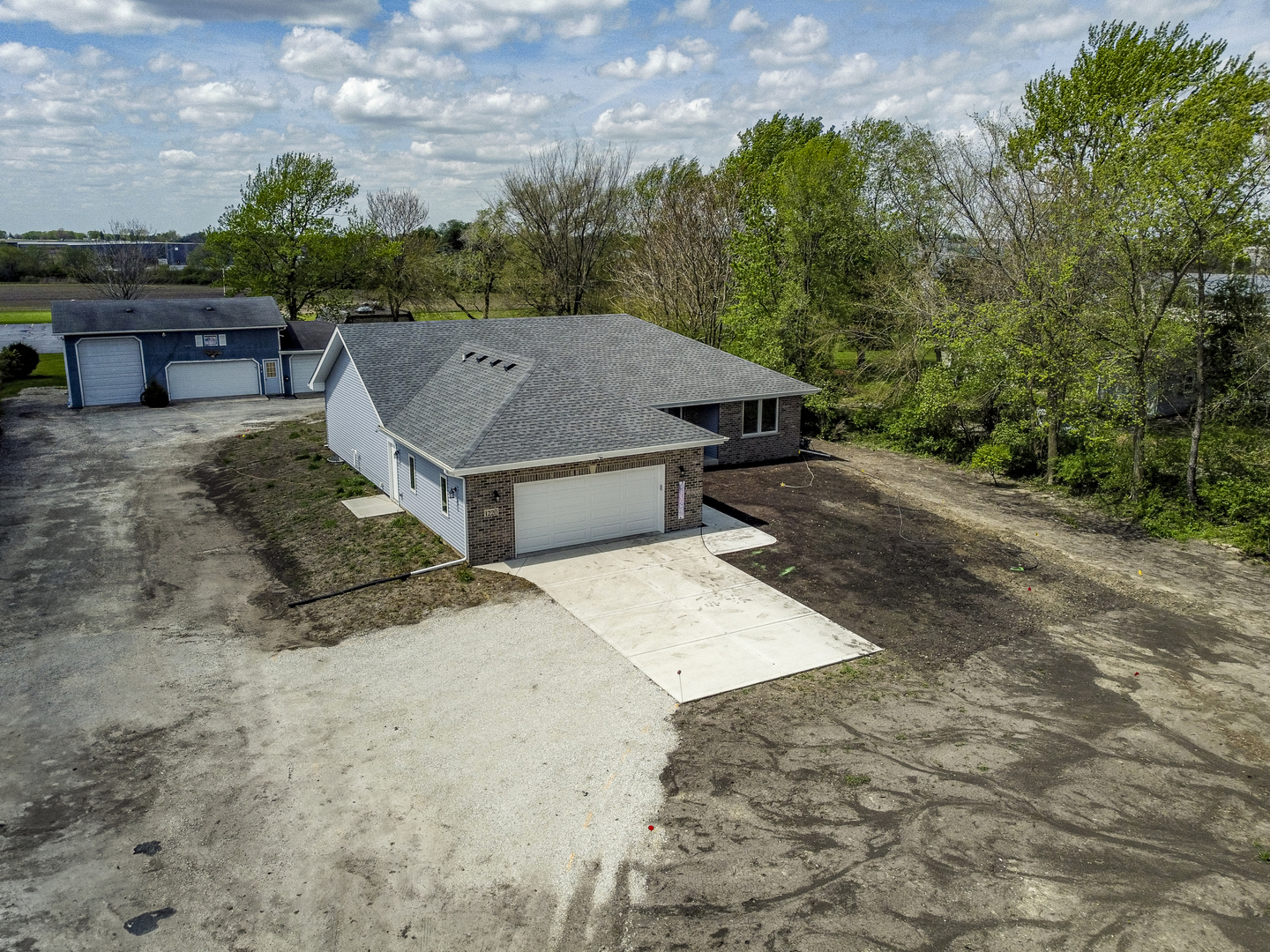 1220 Dixie Highway, Beecher, IL 60401