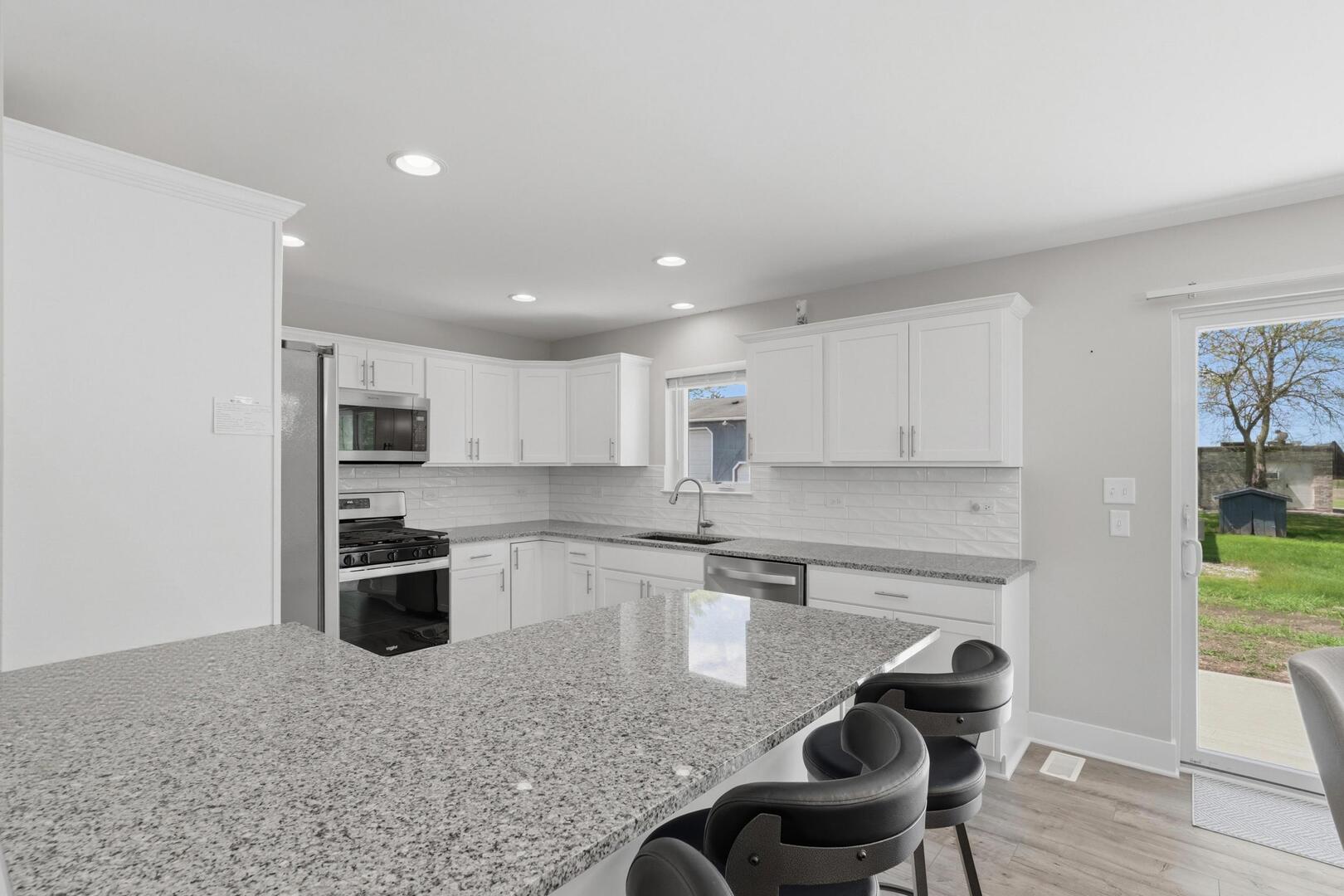 1220 Dixie Highway, Beecher, IL 60401