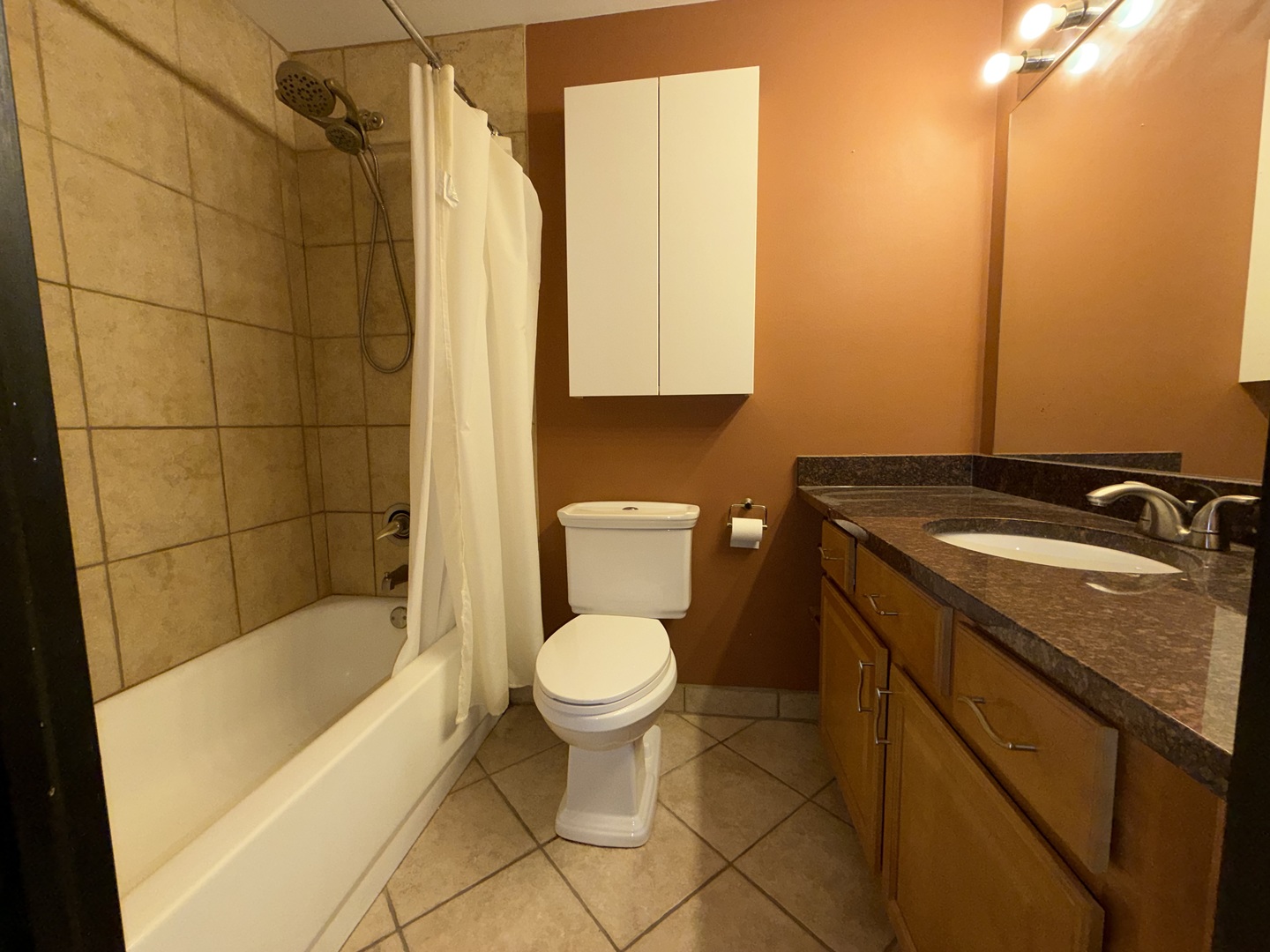 6010 Oakwood Drive #5E, Lisle, IL 60532