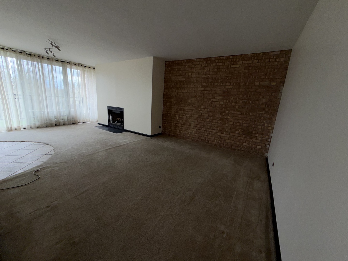 6010 Oakwood Drive #5E, Lisle, IL 60532