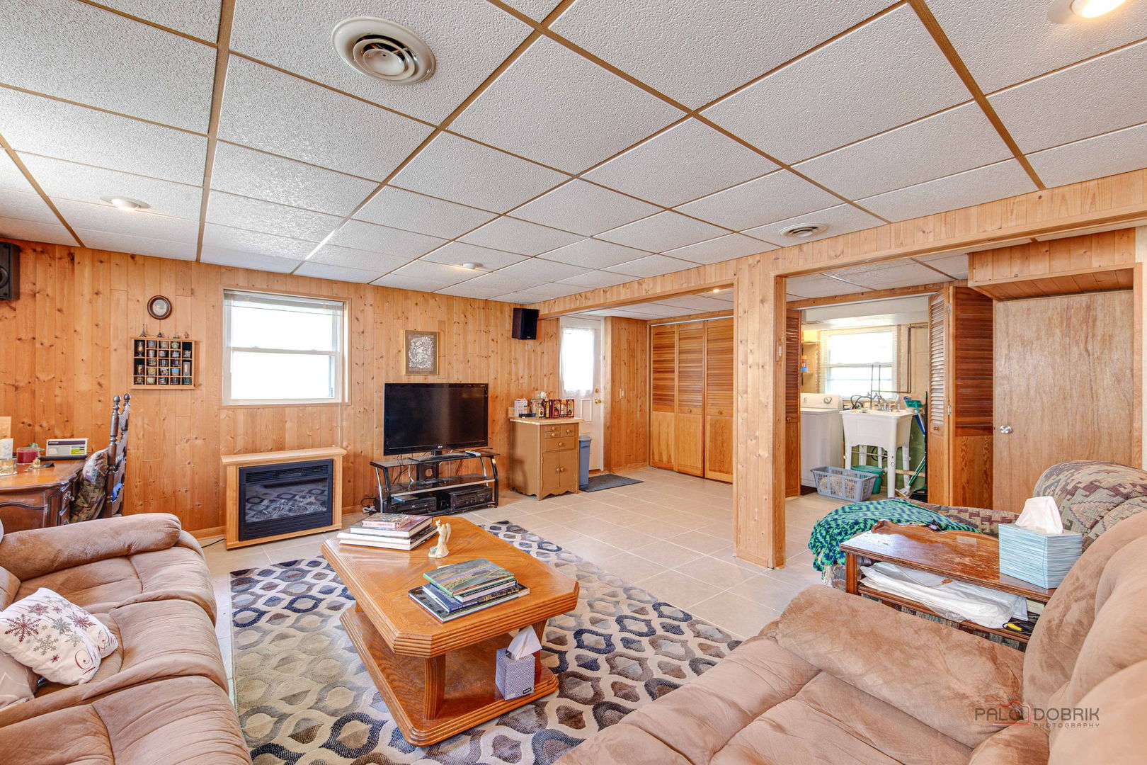 338 Ash Avenue, Wood Dale, IL 60191