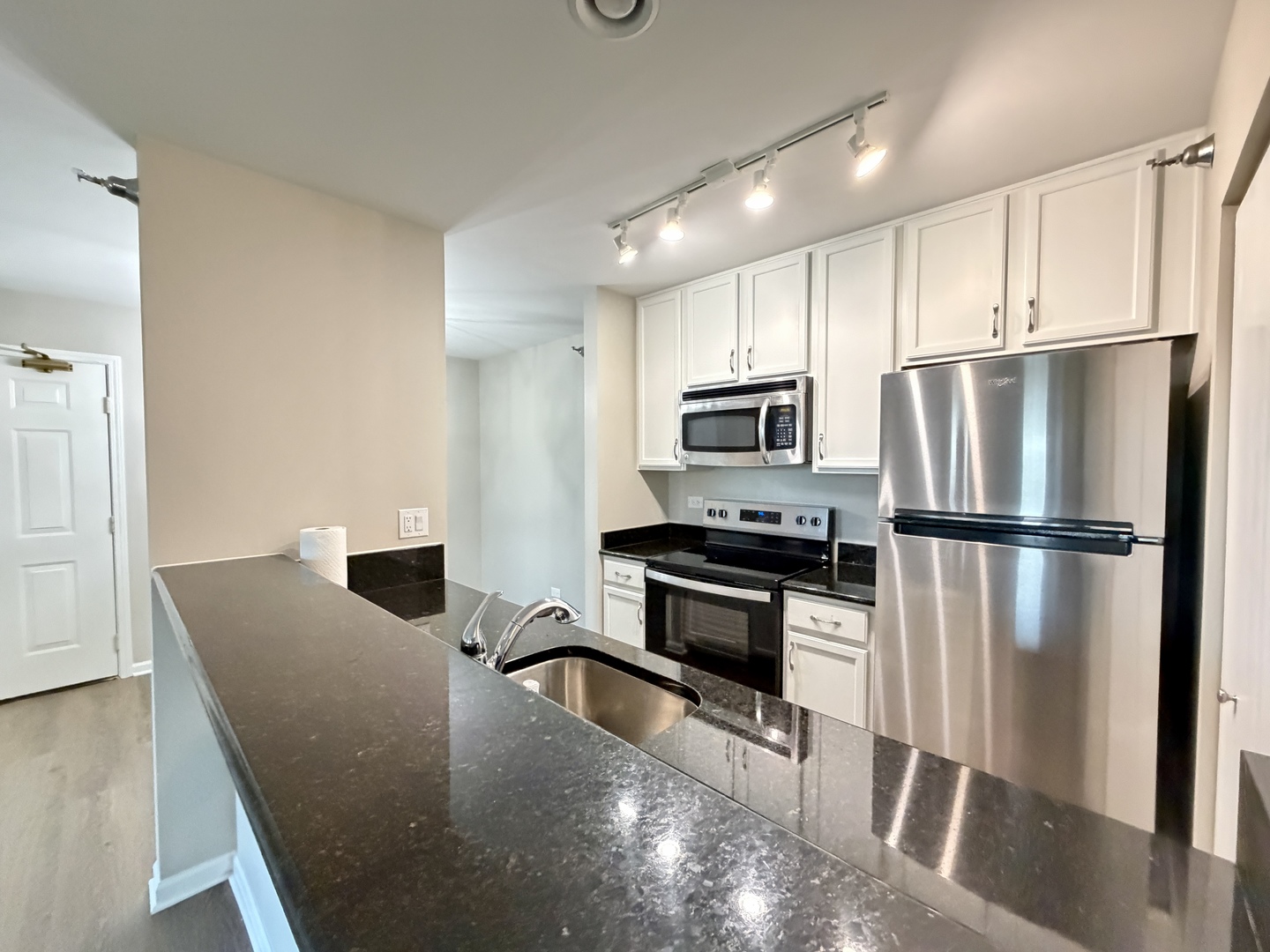 127 Glengarry Drive #307, Bloomingdale, IL 60108