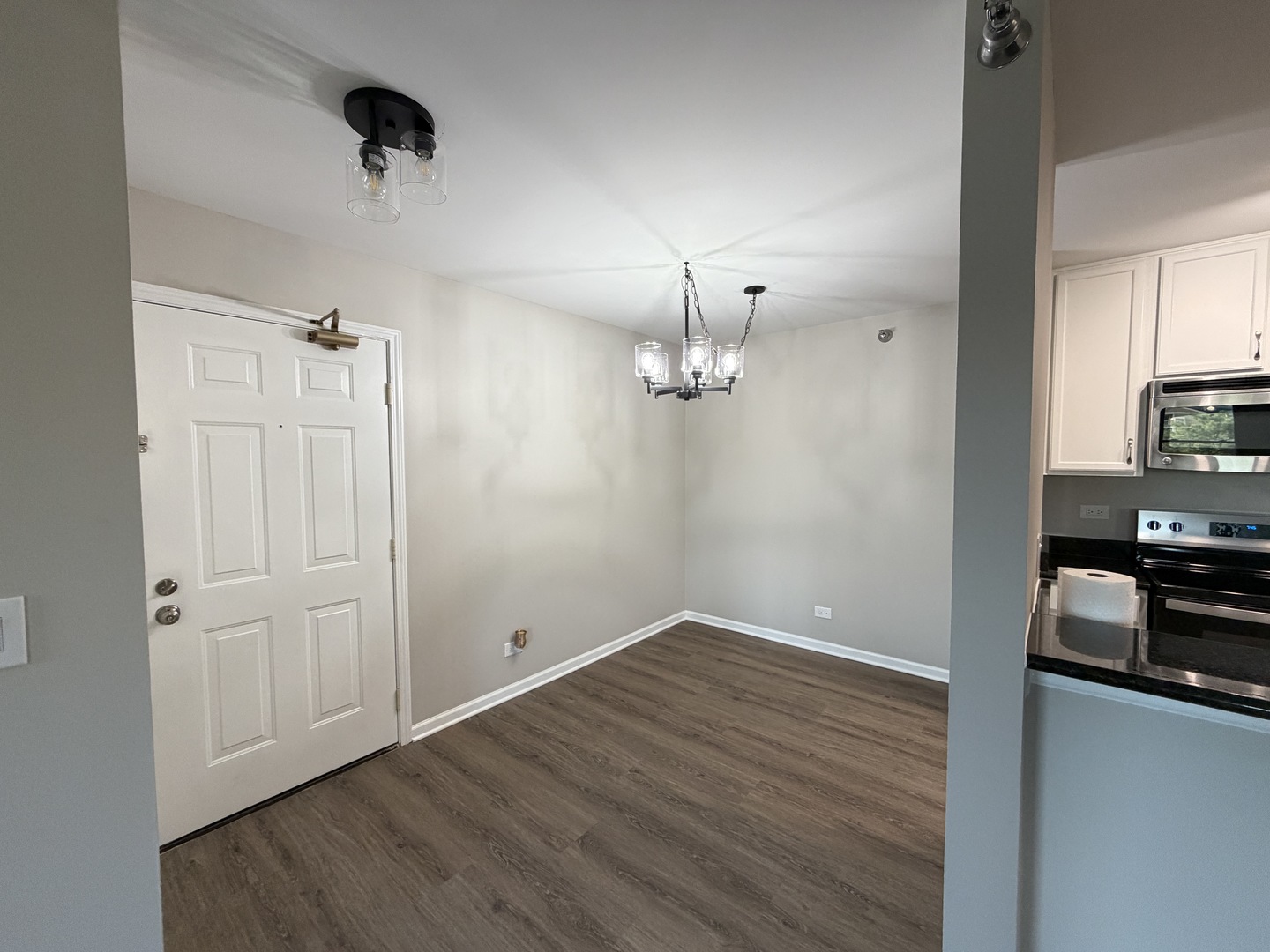 127 Glengarry Drive #307, Bloomingdale, IL 60108