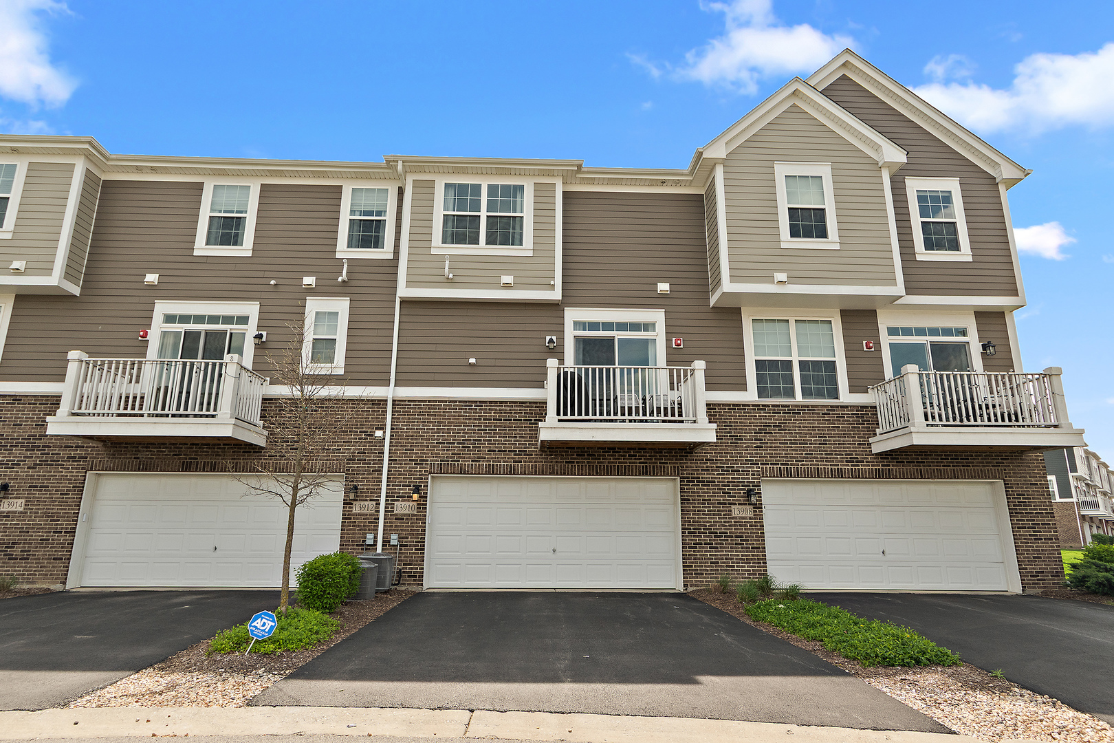 13910 S Addison Trail, Homer Glen, IL 60491