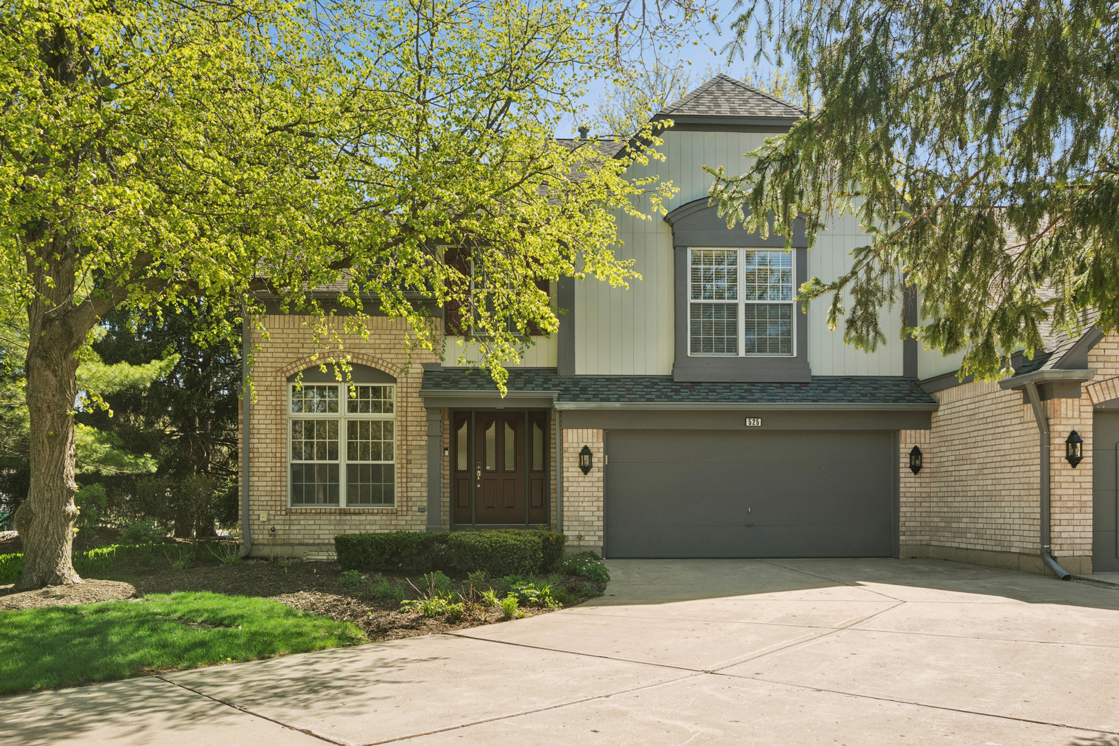 525 Cherbourg Drive, Buffalo Grove, IL 60089
