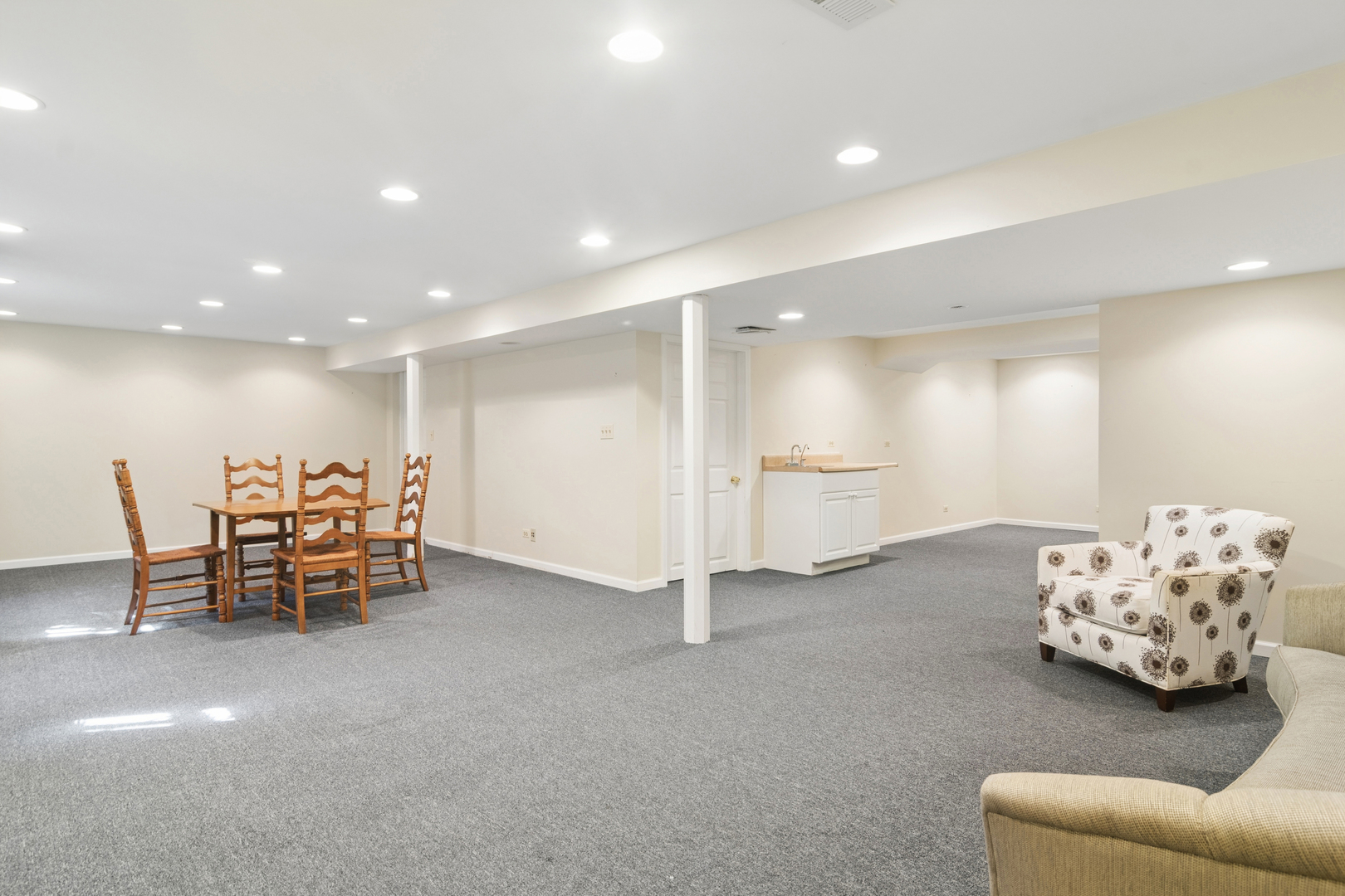 525 Cherbourg Drive, Buffalo Grove, IL 60089