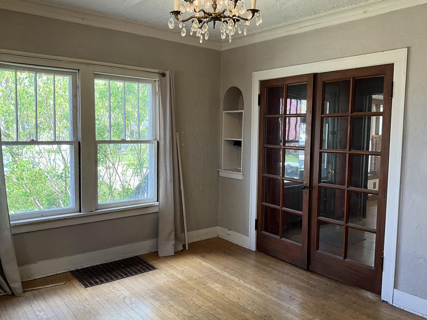 22 S Archer Avenue, Mundelein, IL 60060