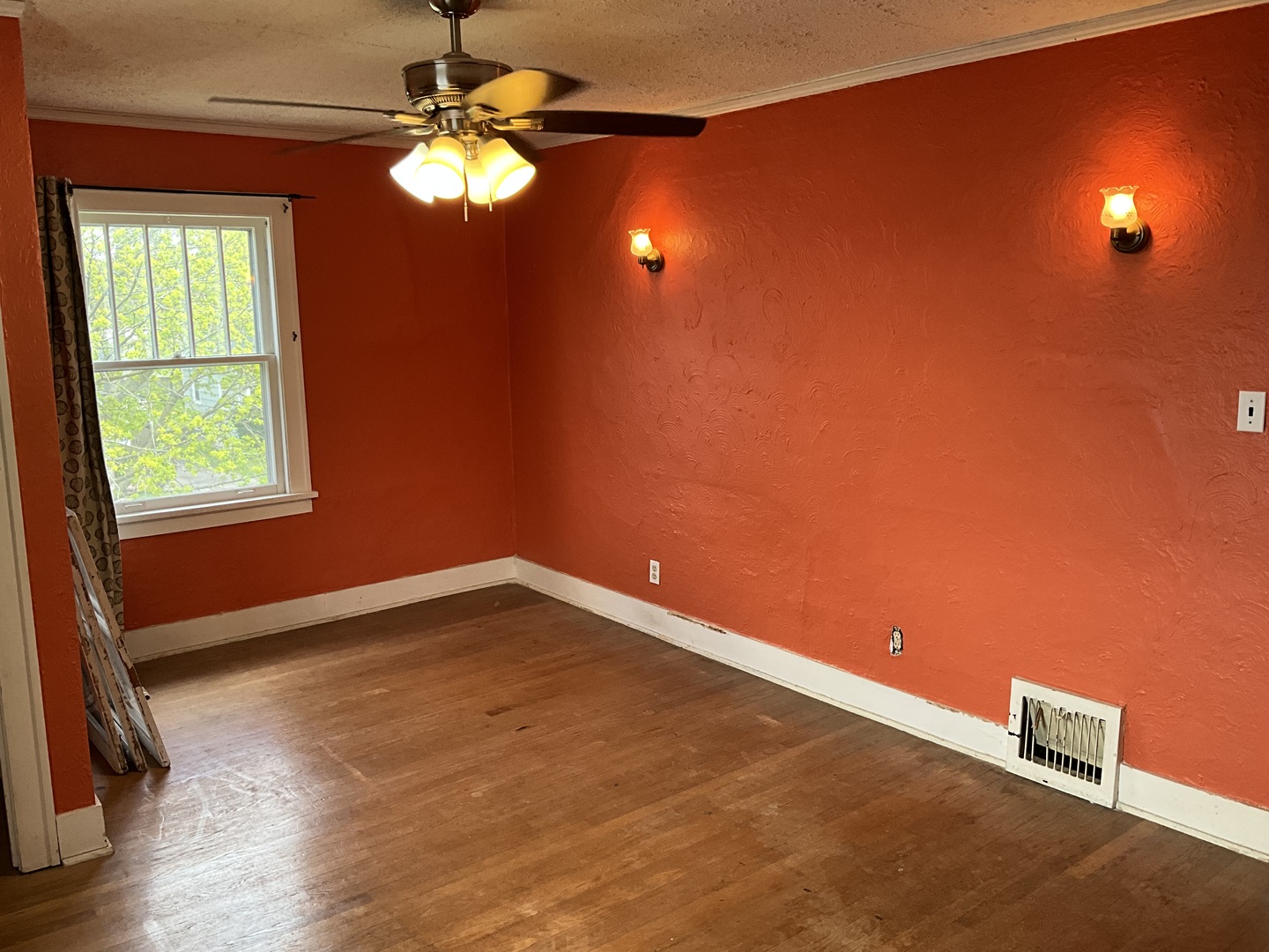 22 S Archer Avenue, Mundelein, IL 60060