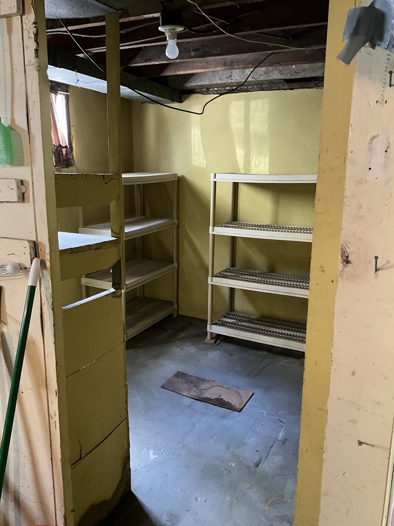 22 S Archer Avenue, Mundelein, IL 60060