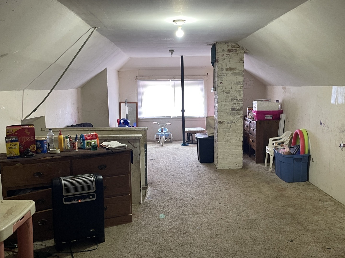 1512 N Linder Avenue, Chicago, IL 60651