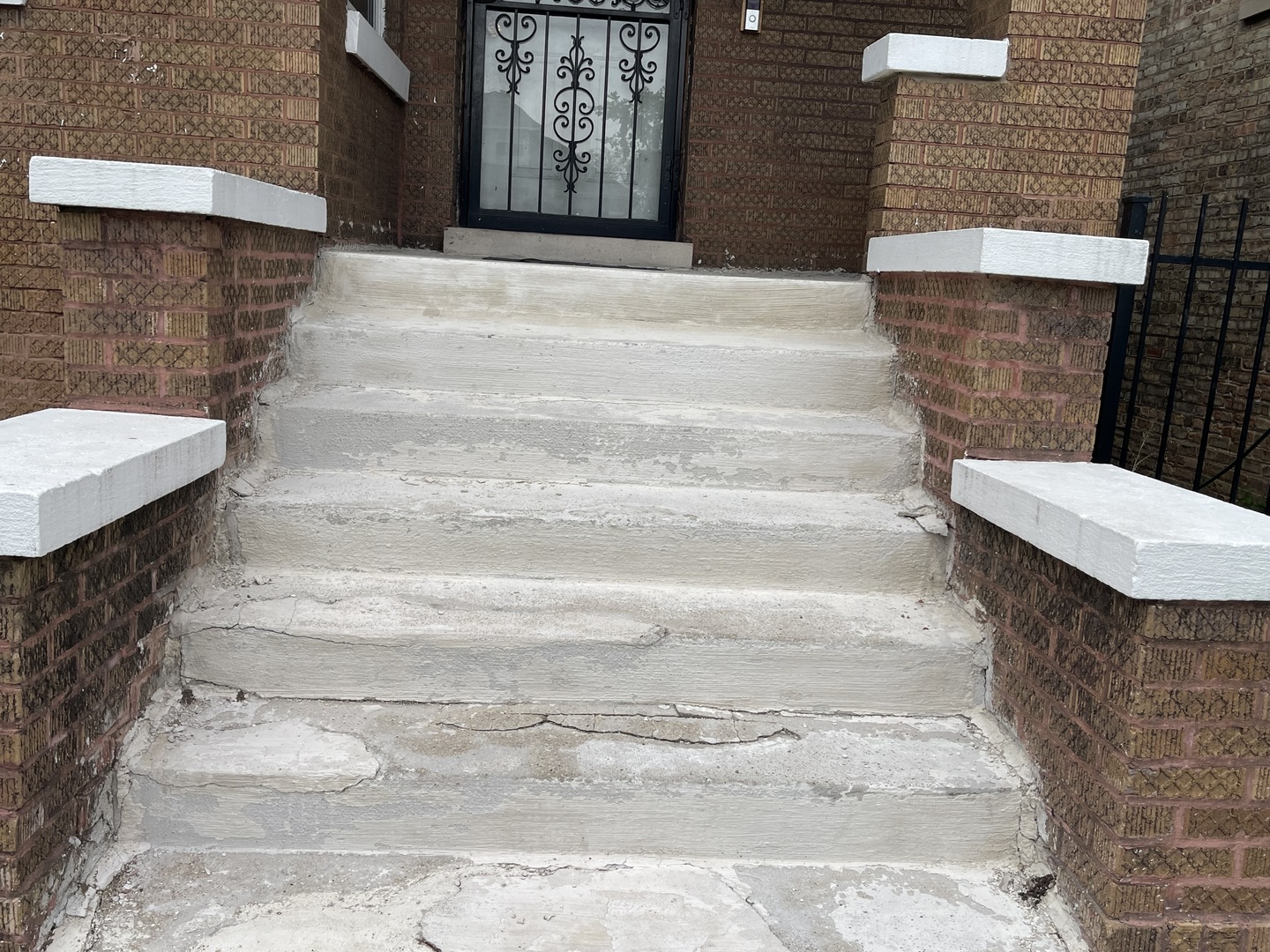 1512 N Linder Avenue, Chicago, IL 60651