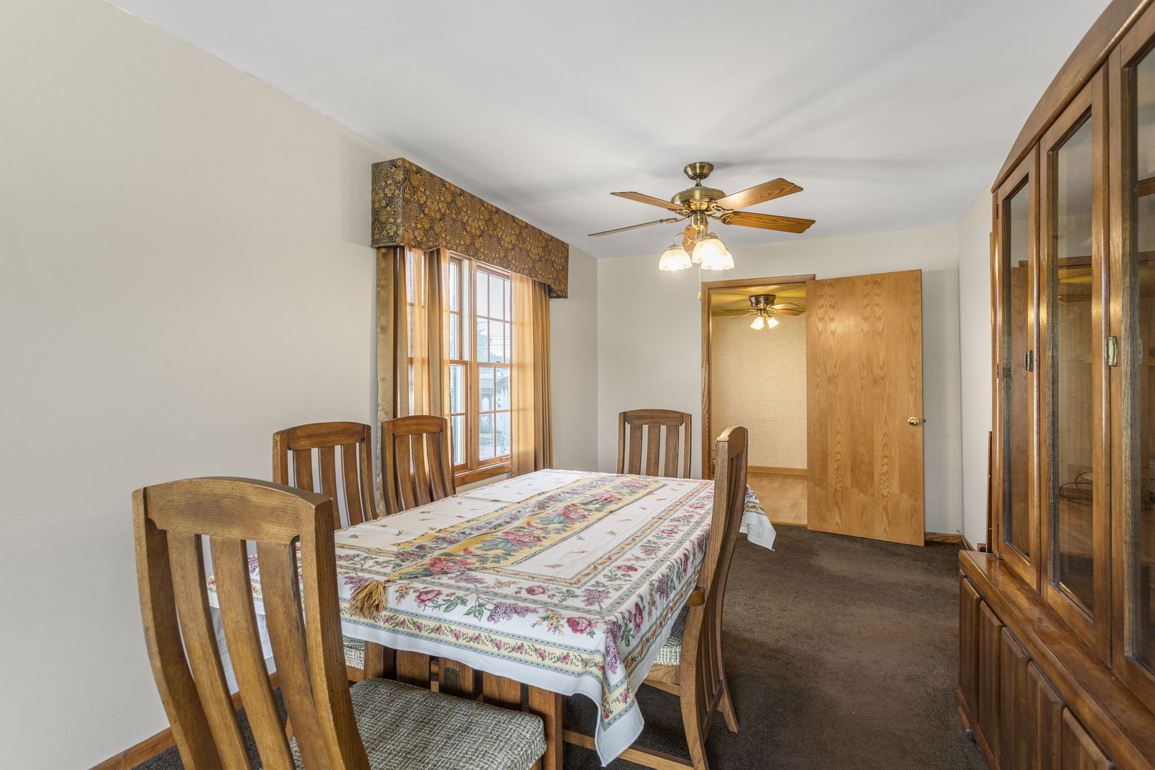 5249 W 88th Street, Oak Lawn, IL 60453