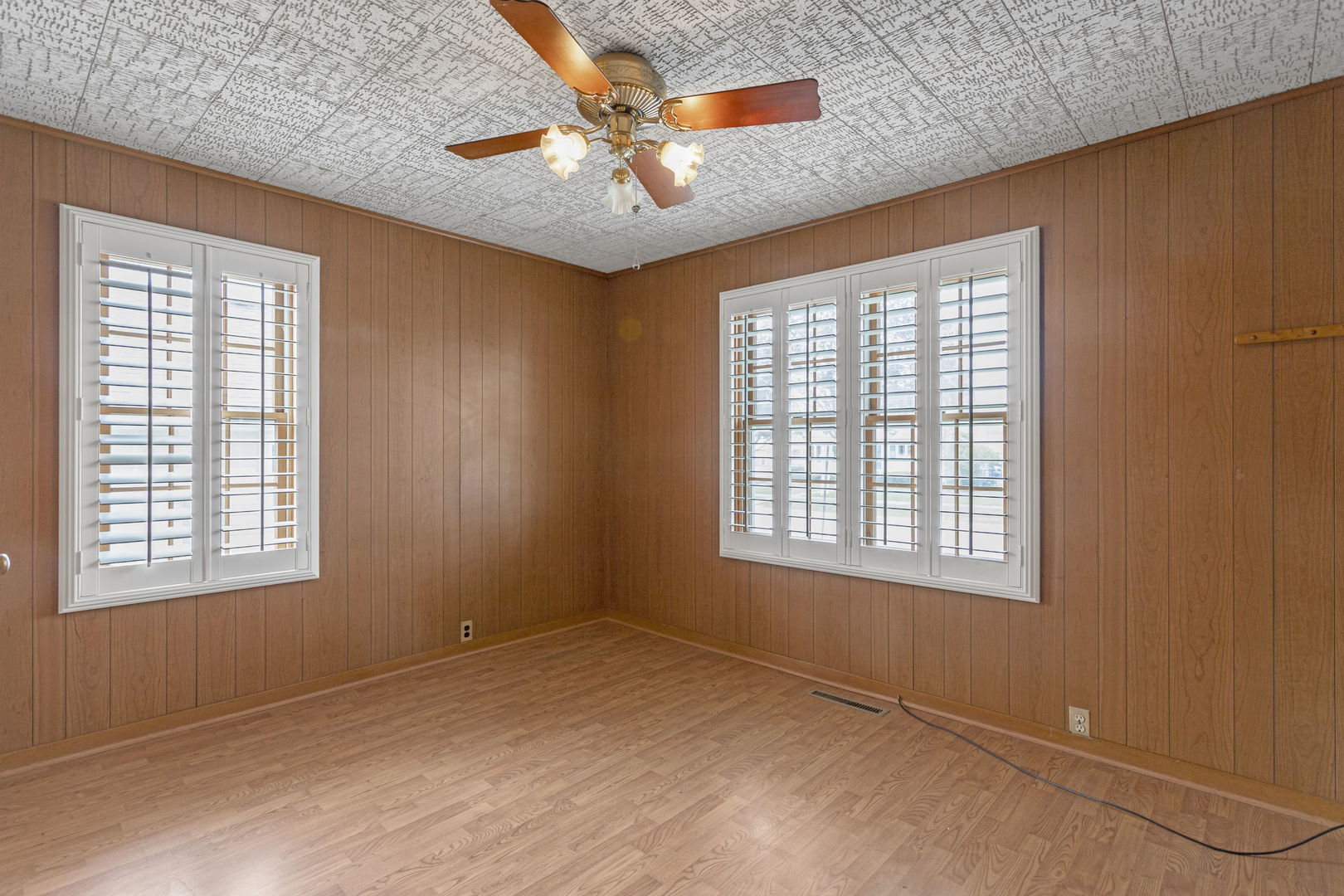 5249 W 88th Street, Oak Lawn, IL 60453