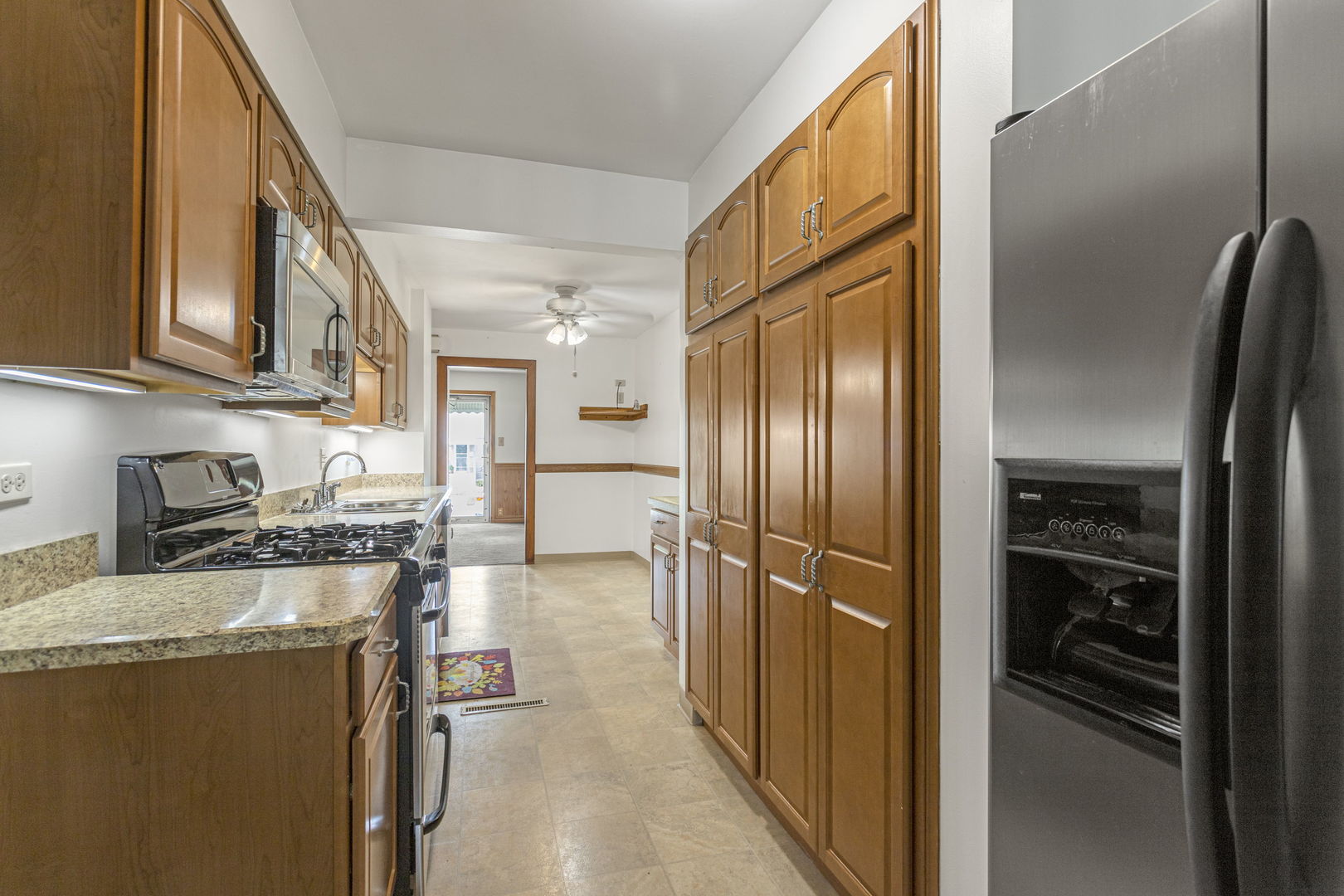 5249 W 88th Street, Oak Lawn, IL 60453