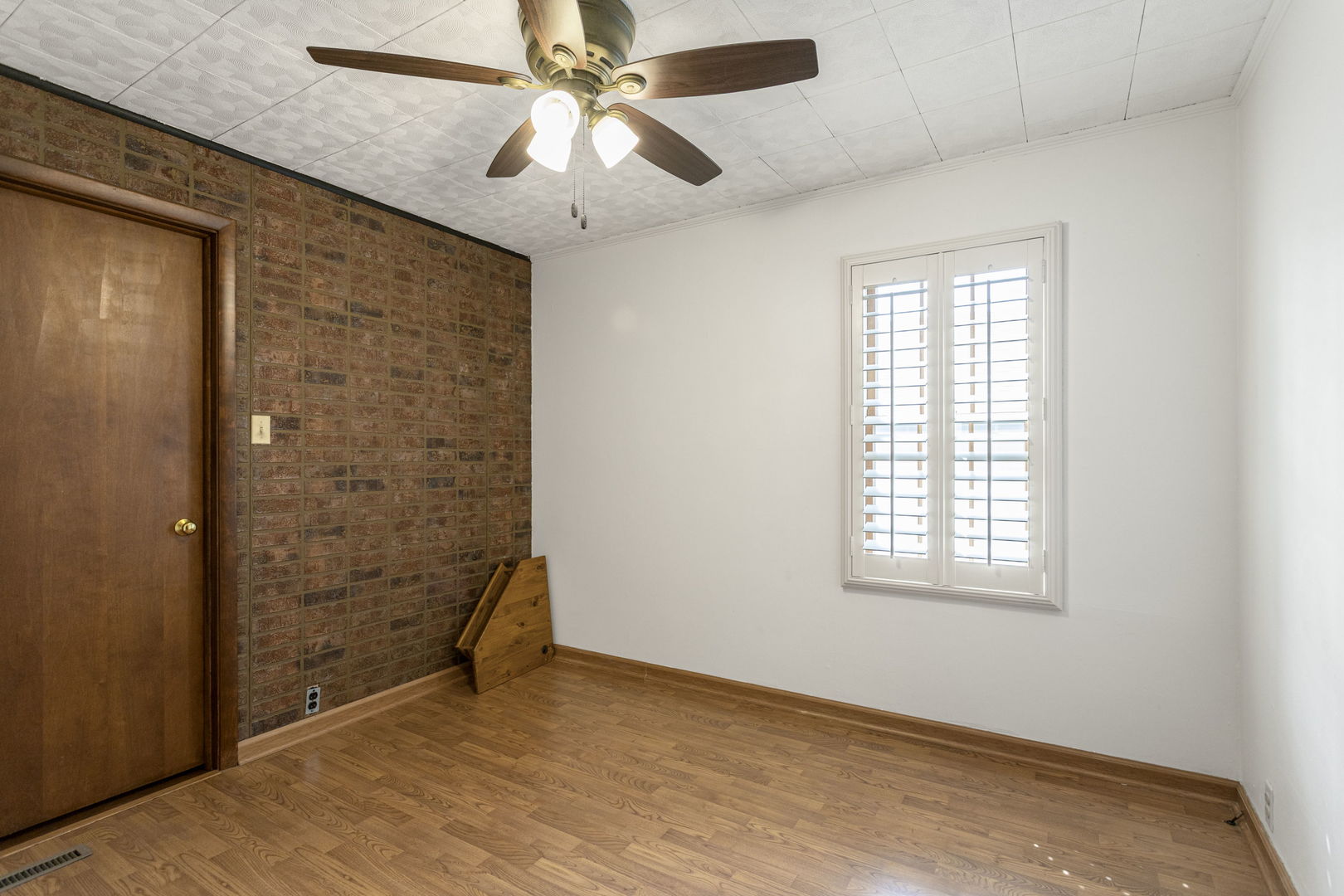 5249 W 88th Street, Oak Lawn, IL 60453