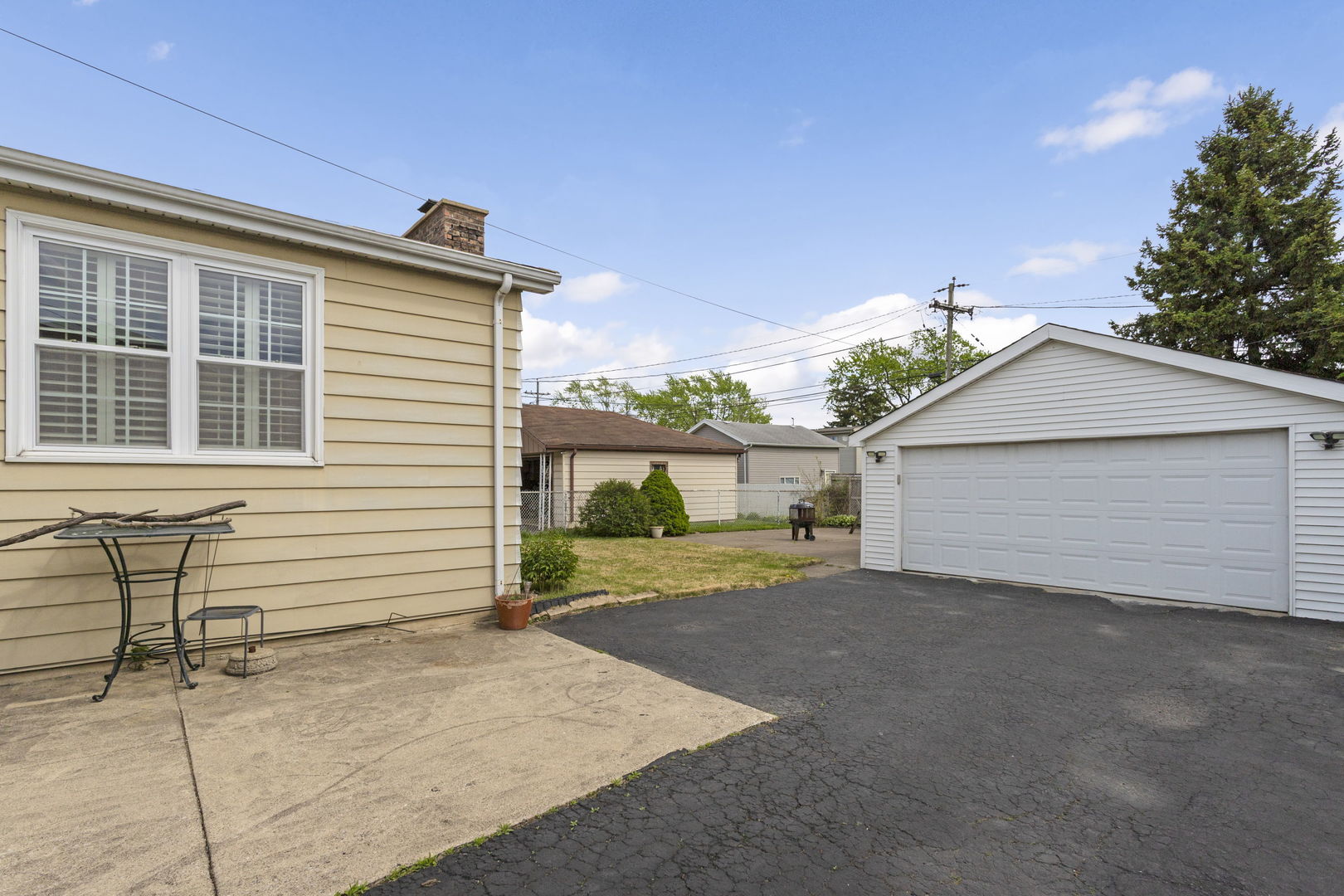 5249 W 88th Street, Oak Lawn, IL 60453