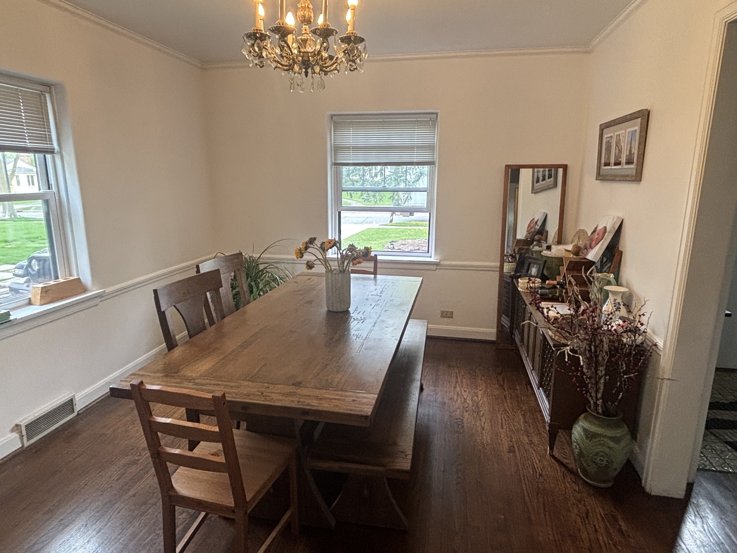 290 W Elm Park Avenue, Elmhurst, IL 60126