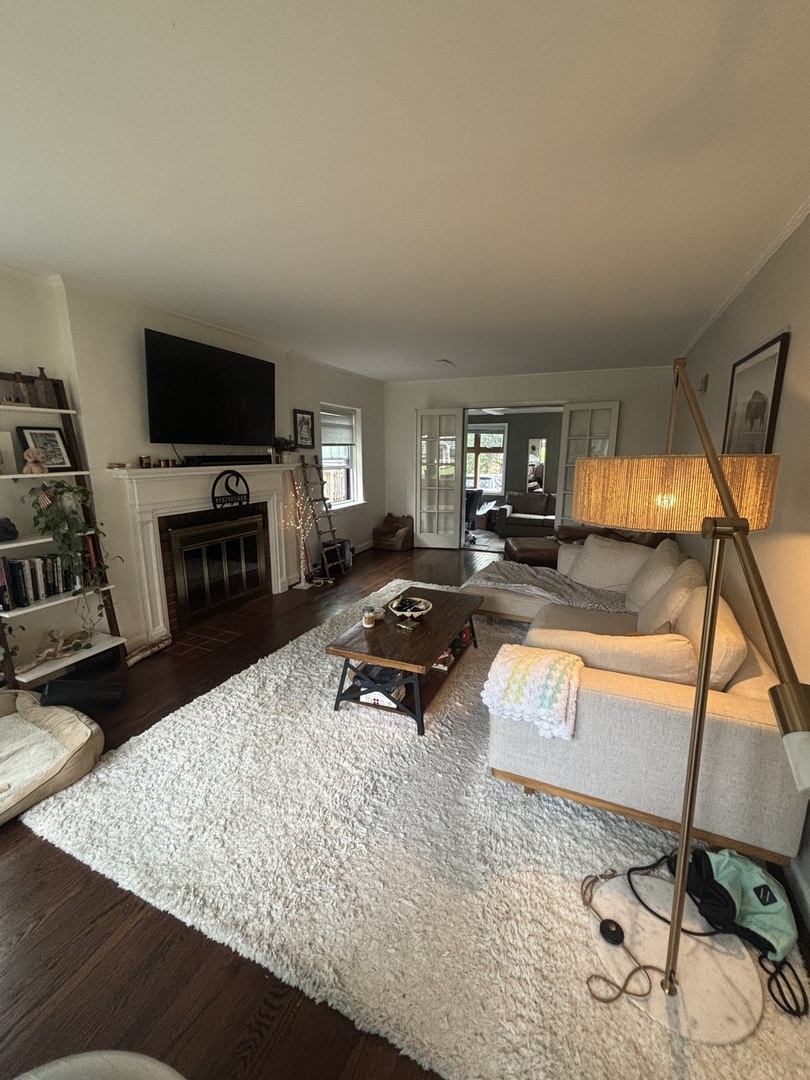 290 W Elm Park Avenue, Elmhurst, IL 60126