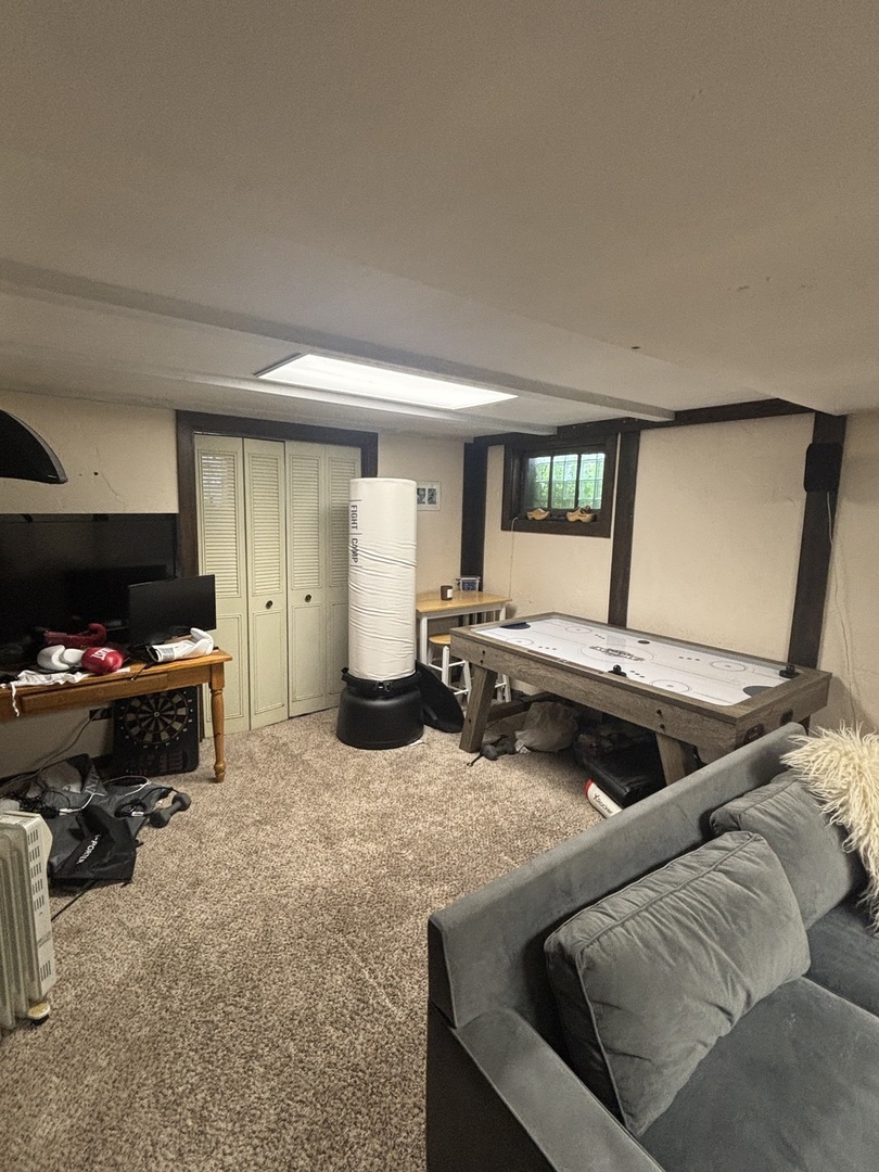 290 W Elm Park Avenue, Elmhurst, IL 60126