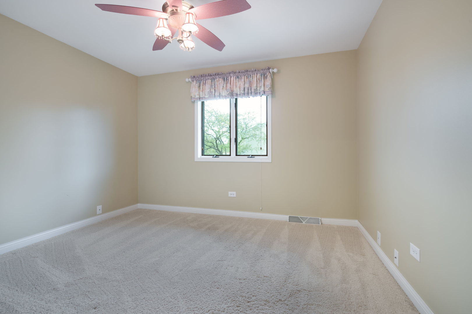 301 Greenfield Road, Shorewood, IL 60404