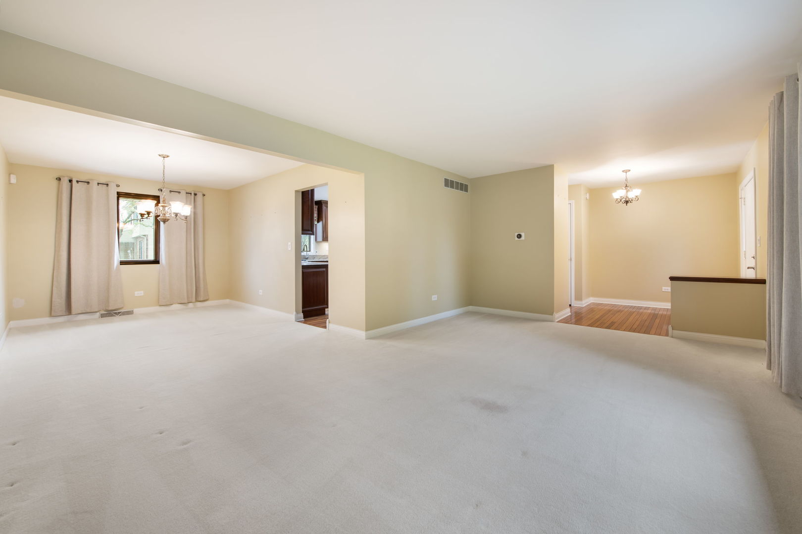 301 Greenfield Road, Shorewood, IL 60404