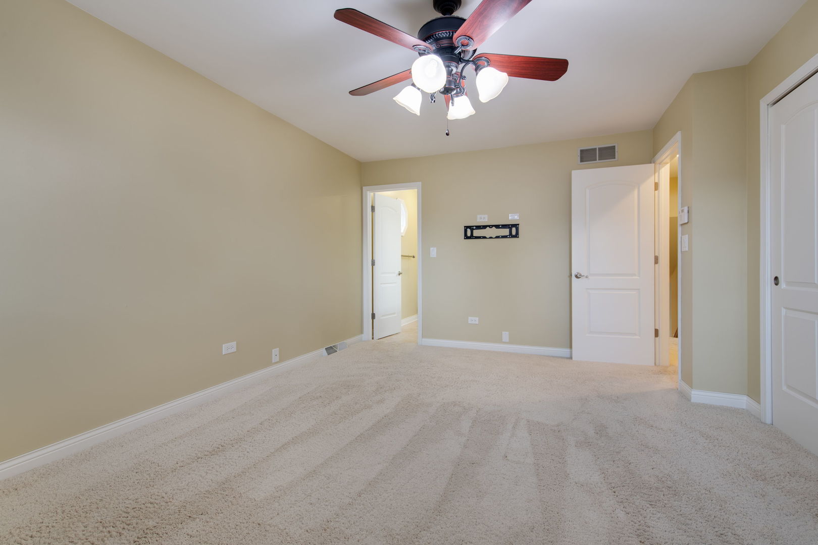 301 Greenfield Road, Shorewood, IL 60404