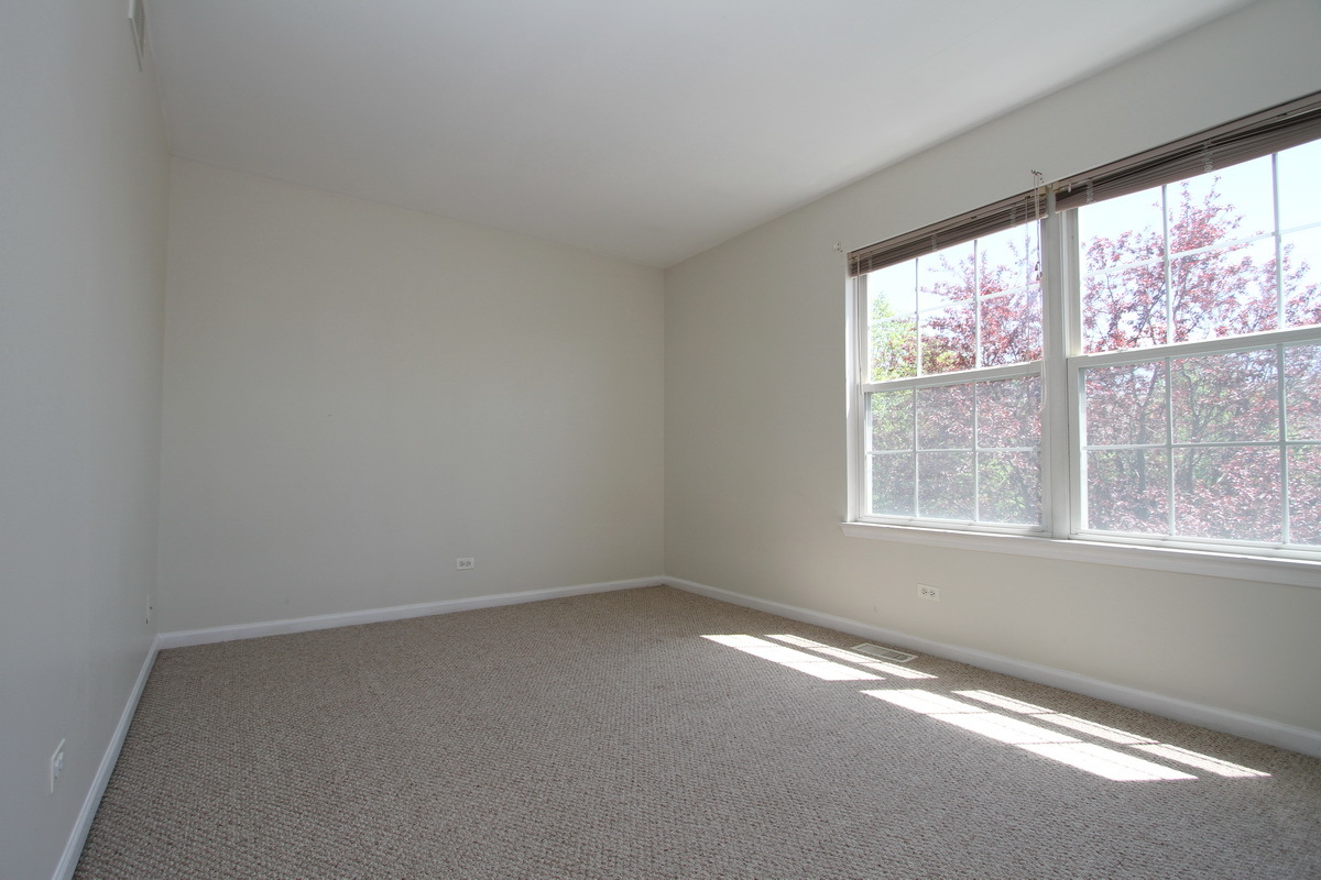 2554 Dickens Drive, Aurora, IL 60503