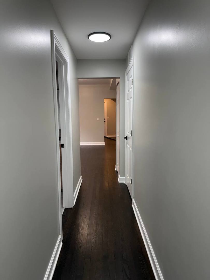 3247 W Thomas Street #1R, Chicago, IL 60651