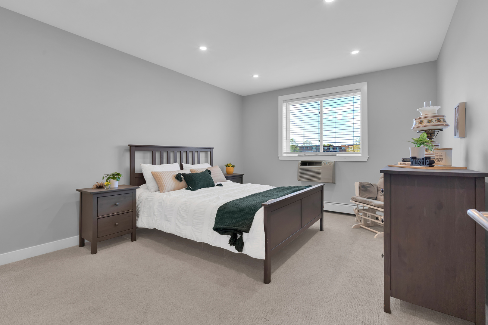 1375 REBECCA Drive #323, Hoffman Estates, IL 60169