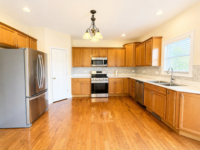 239 Richards Court, Winthrop Harbor, IL 60096