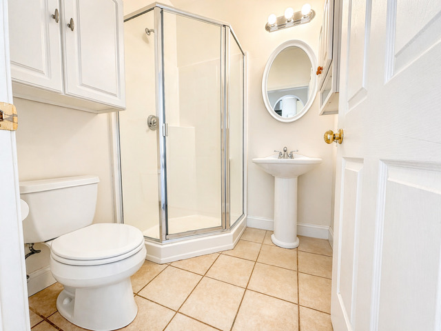 239 Richards Court, Winthrop Harbor, IL 60096