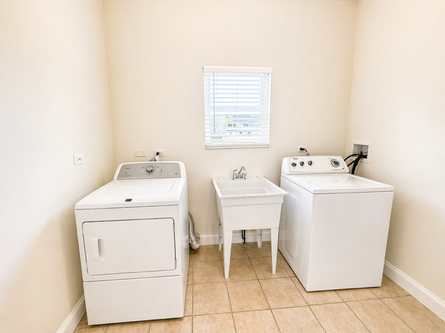 239 Richards Court, Winthrop Harbor, IL 60096