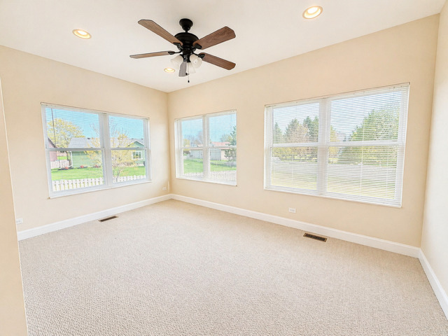 239 Richards Court, Winthrop Harbor, IL 60096