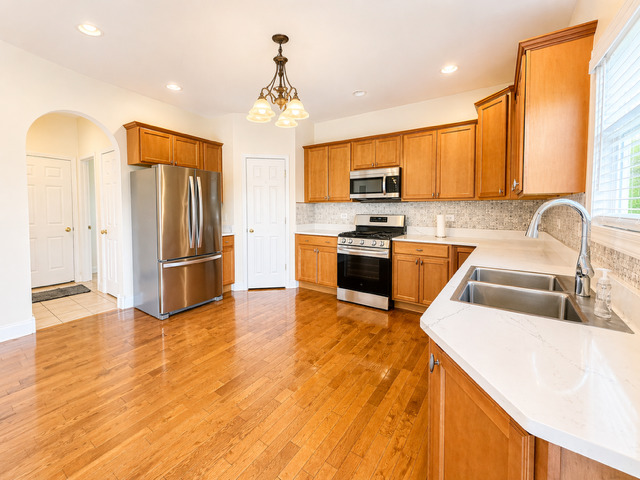 239 Richards Court, Winthrop Harbor, IL 60096