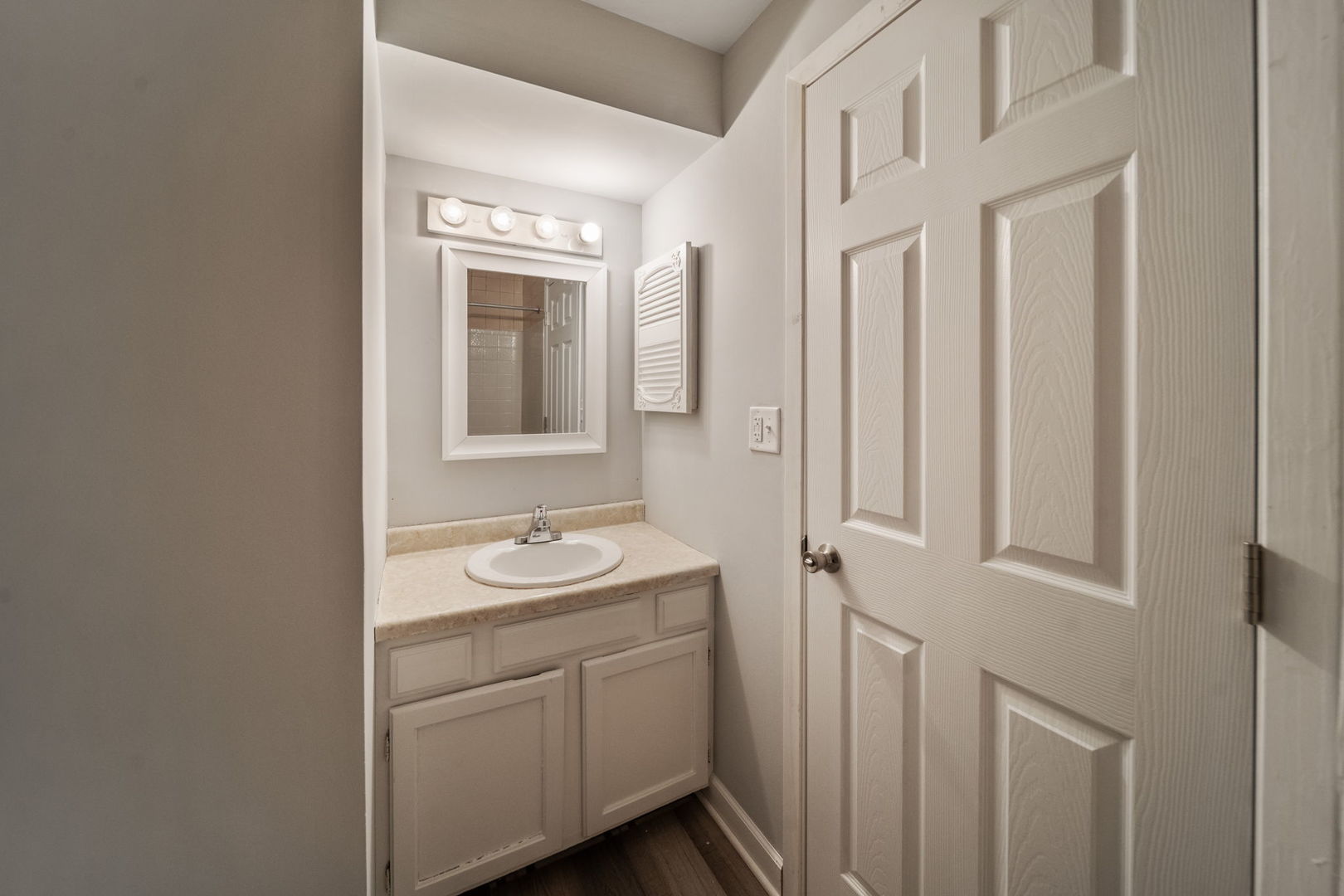 526 King Arthur Way, Bolingbrook, IL 60440