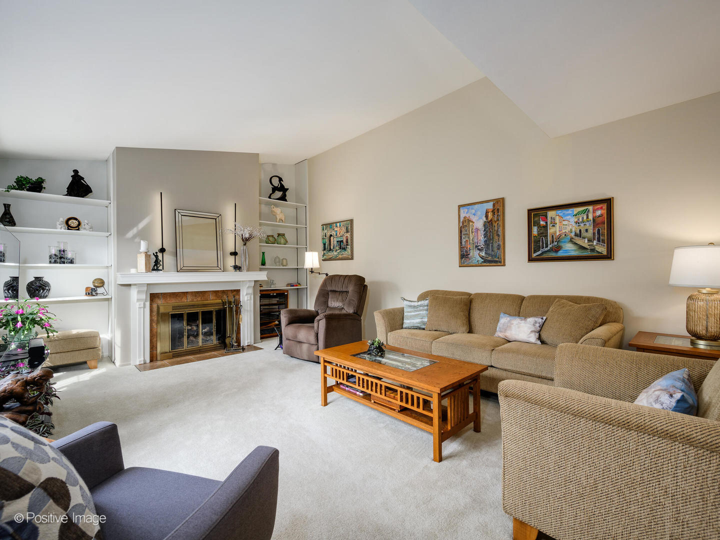 1327 Shagbark Lane, Wheaton, IL 60187