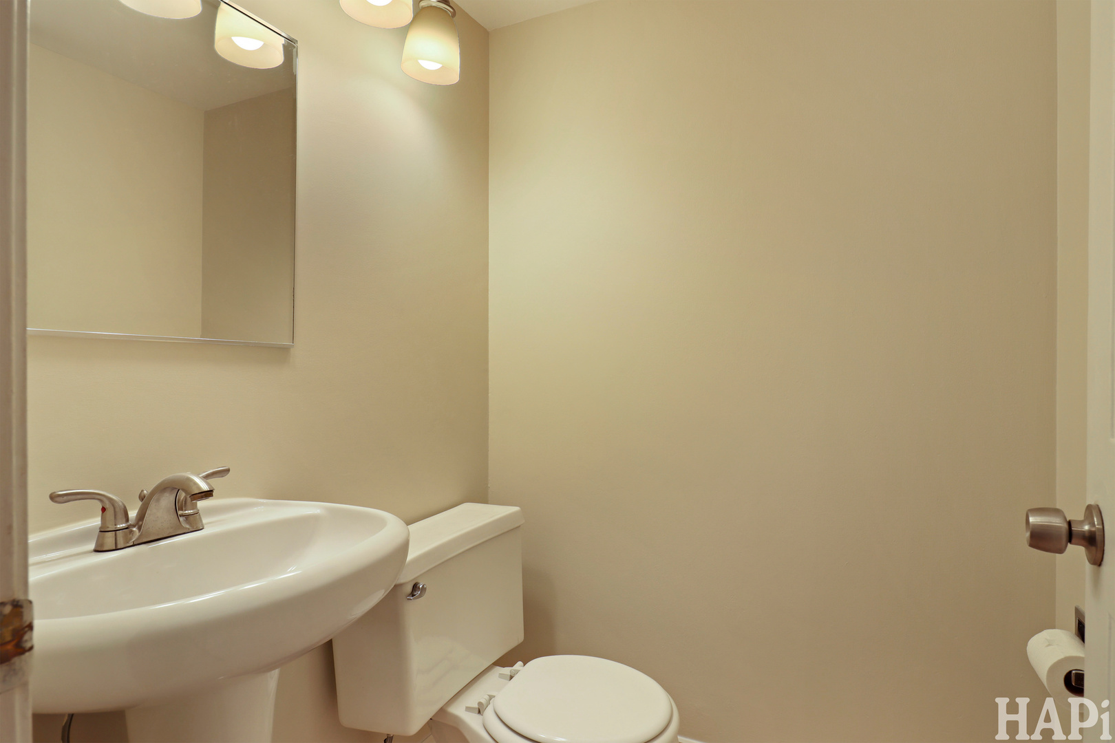 301 Albany Lane, Vernon Hills, IL 60061