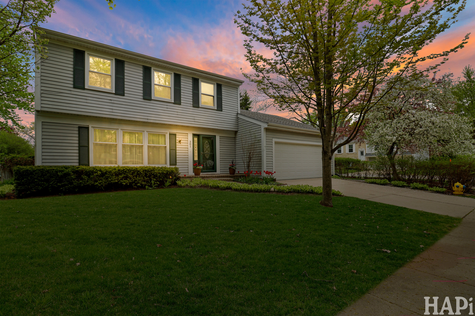 301 Albany Lane, Vernon Hills, IL 60061