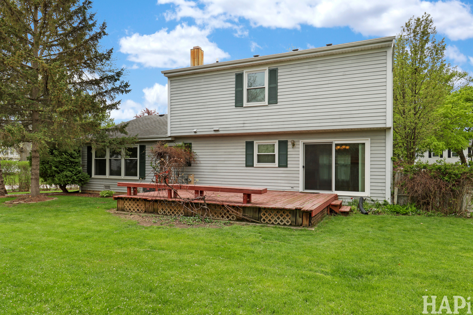 301 Albany Lane, Vernon Hills, IL 60061