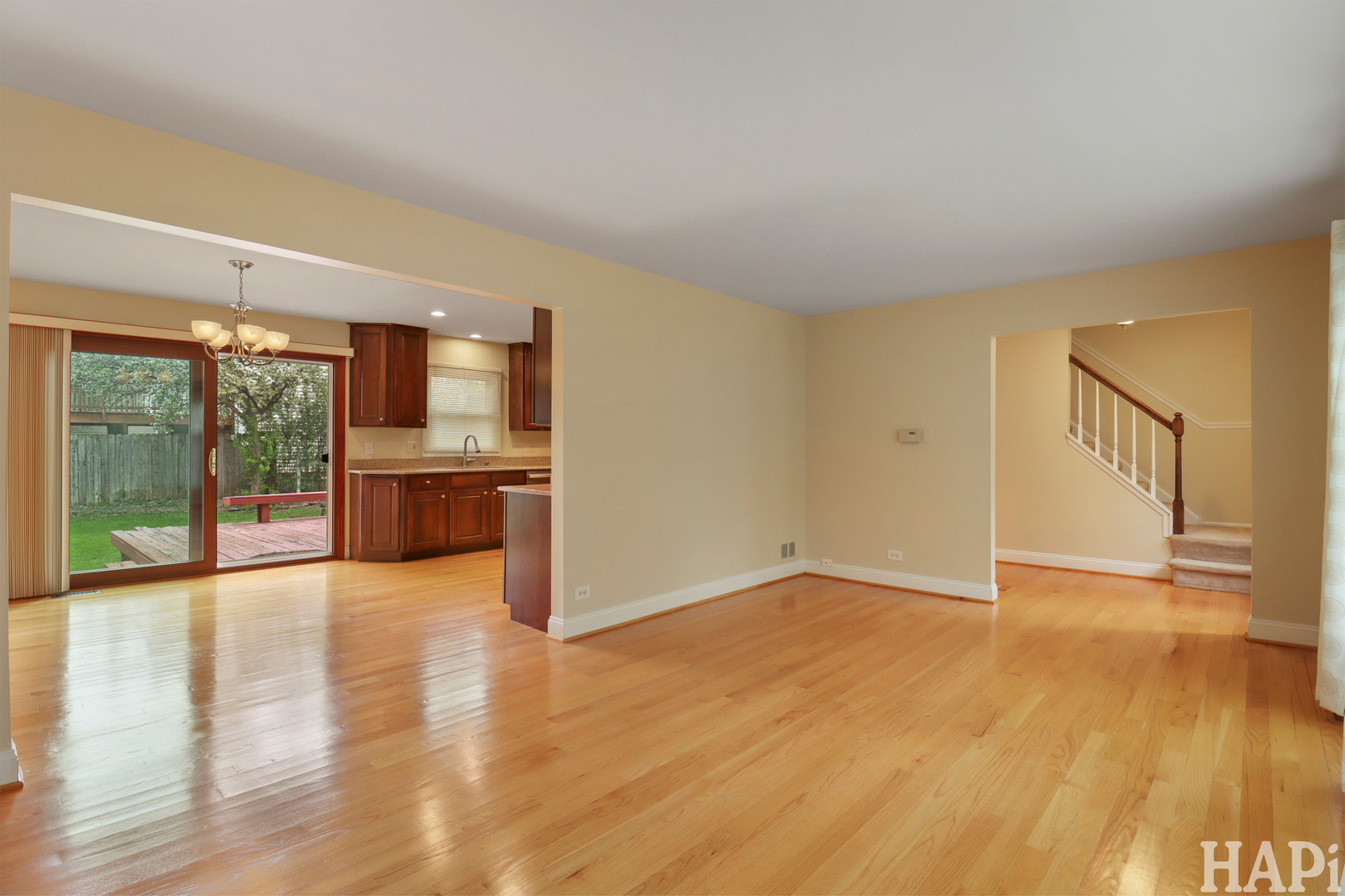 301 Albany Lane, Vernon Hills, IL 60061