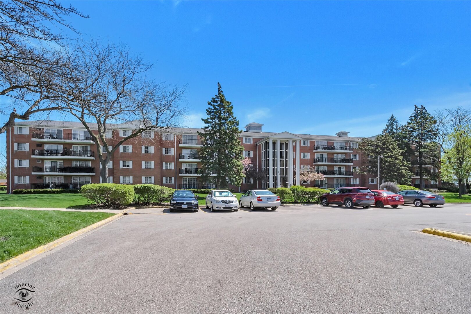 1050 N Farnsworth Avenue #301, Aurora, IL 60505