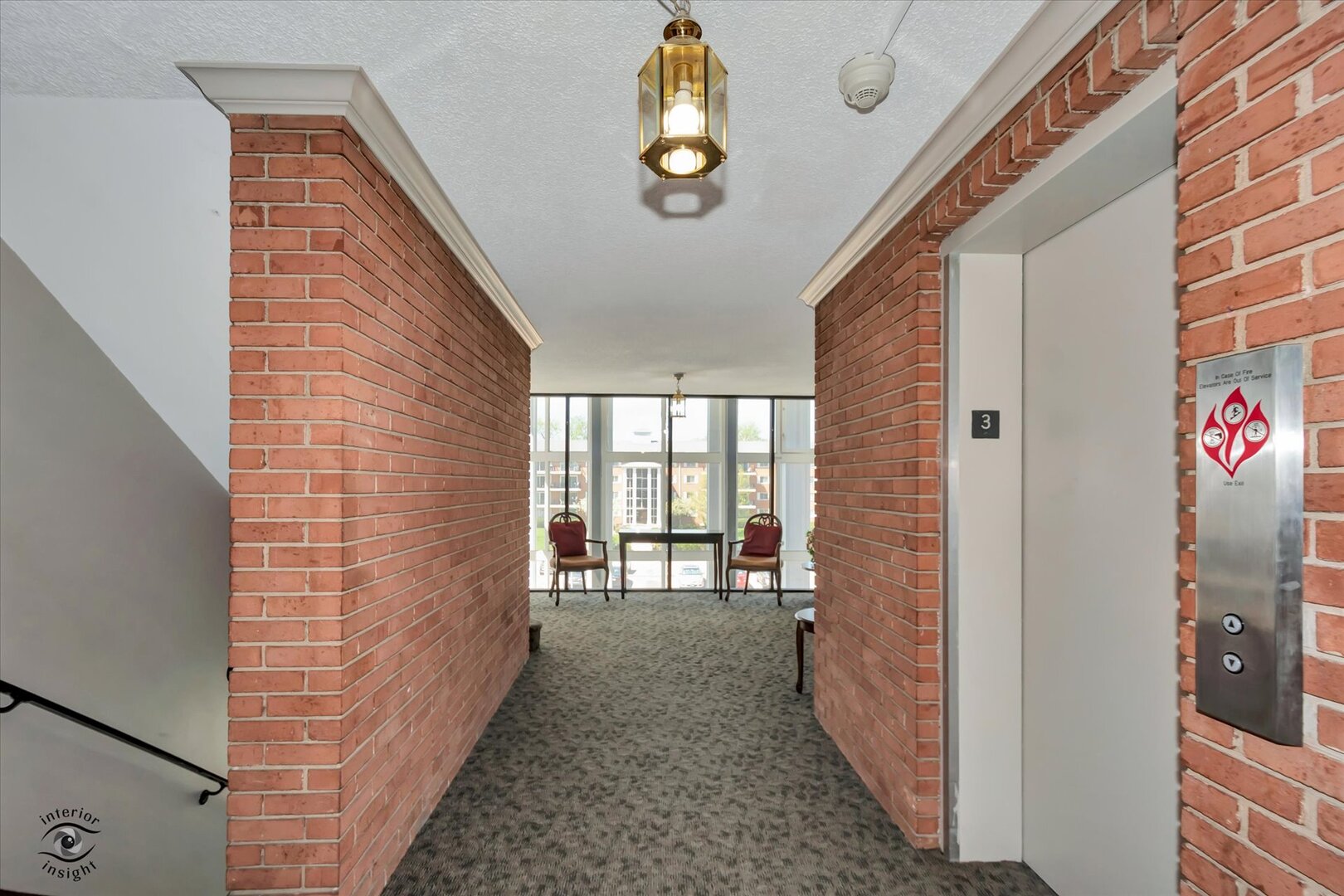 1050 N Farnsworth Avenue #301, Aurora, IL 60505