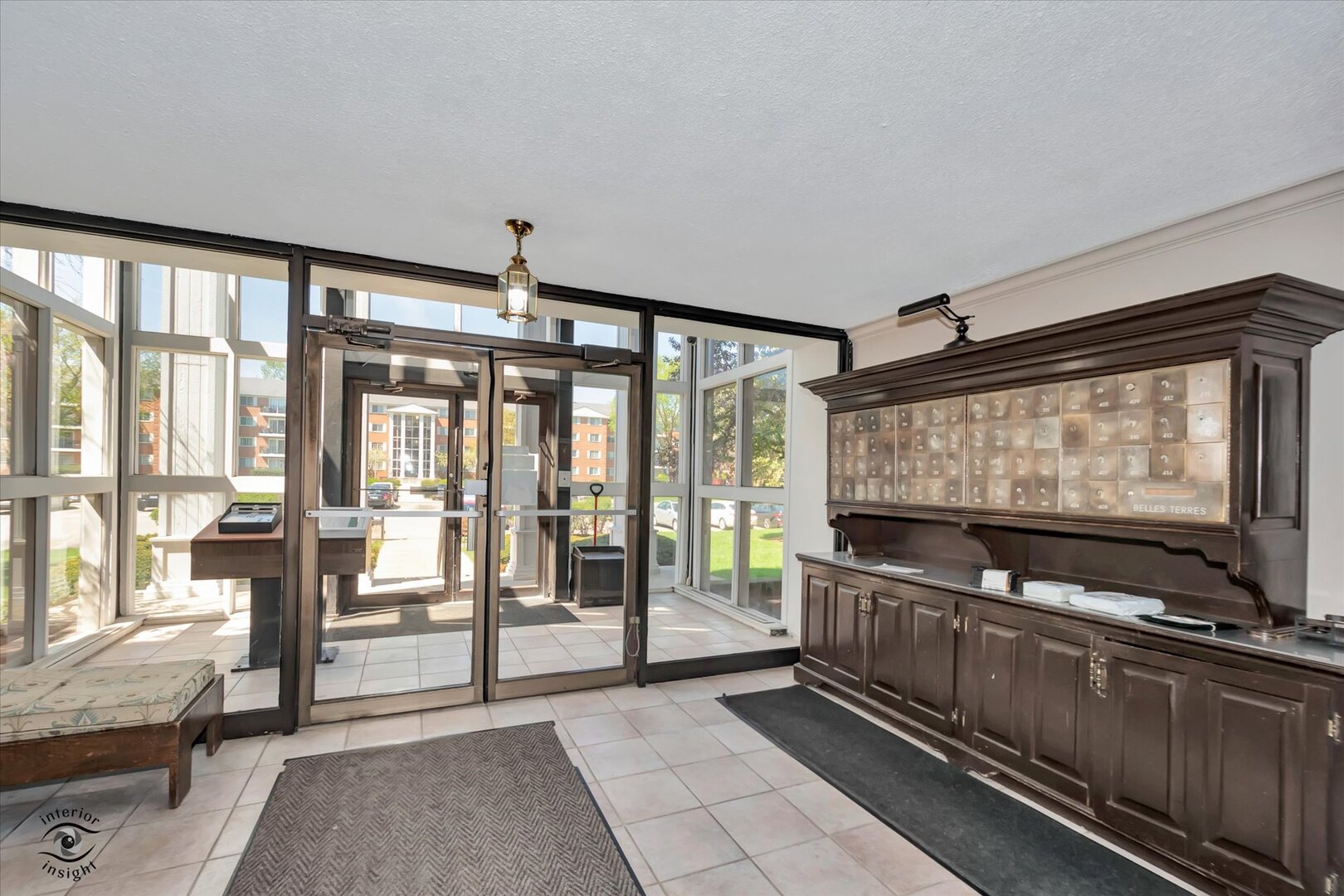 1050 N Farnsworth Avenue #301, Aurora, IL 60505