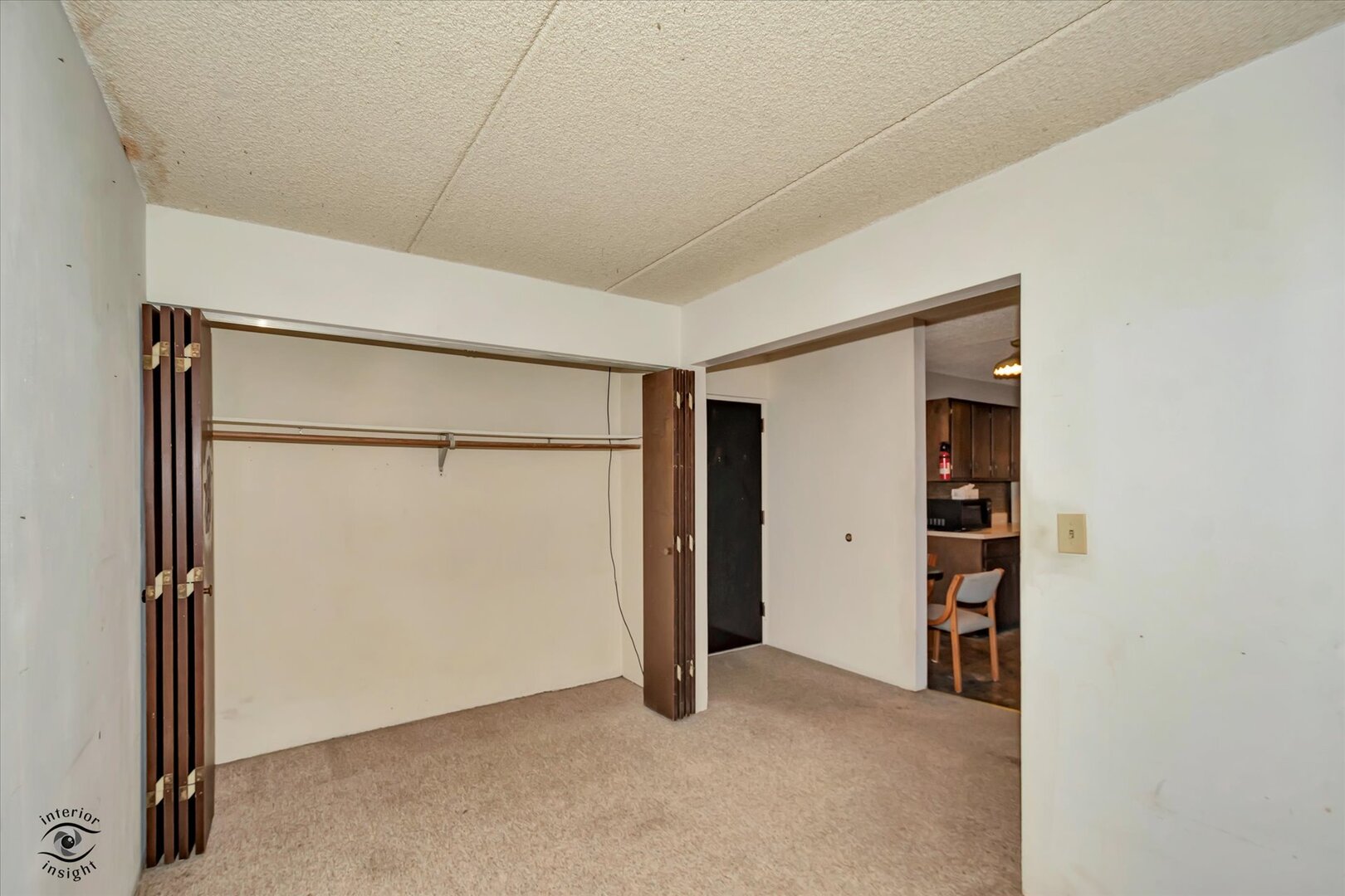 1050 N Farnsworth Avenue #301, Aurora, IL 60505