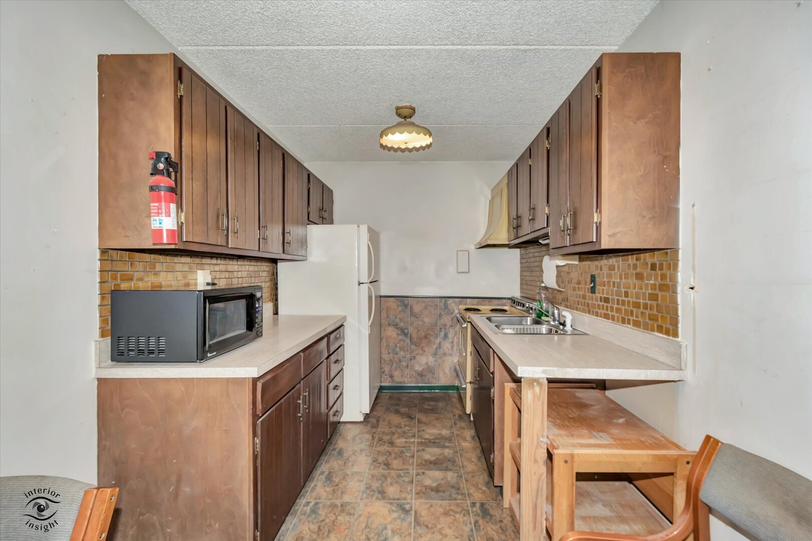 1050 N Farnsworth Avenue #301, Aurora, IL 60505